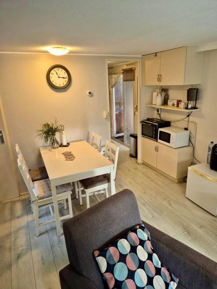 Cosy Chalet Veluwe With A Spacious Garden And Veranda Doornspijk Ngoại thất bức ảnh