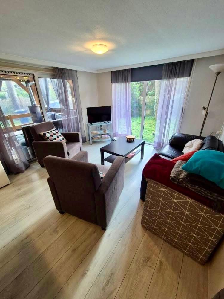 Cosy Chalet Veluwe With A Spacious Garden And Veranda Doornspijk Ngoại thất bức ảnh